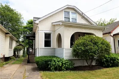 12 JONES Street, St. Catharines, ON L2R 6A9