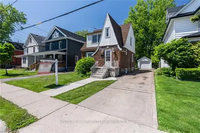293 HELLEMS Avenue, Welland, ON L3B 3B9