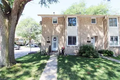 6767 Thorold Stone Road 76, Niagara Falls, ON L2J 3W9