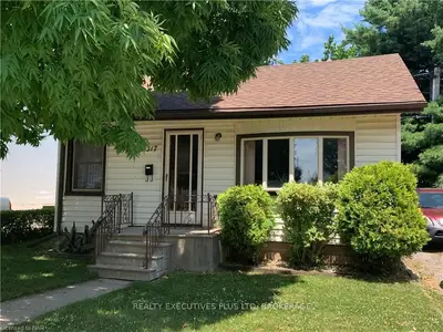 6317 CHURCHILL Street, Niagara Falls, ON L2G 2X5
