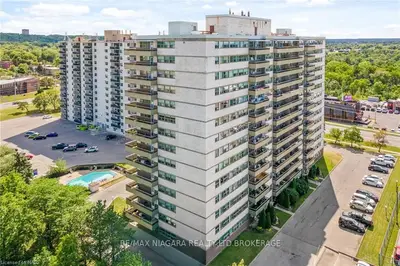 215 GLENRIDGE Avenue 706, St. Catharines, ON L2T 3J7