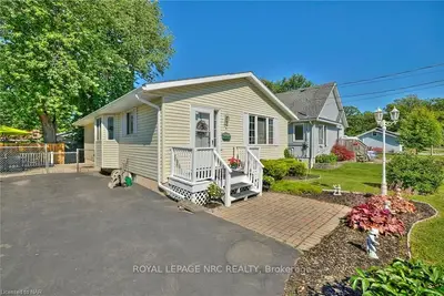 24 EDWARD Avenue, Fort Erie, ON L2A 5K1
