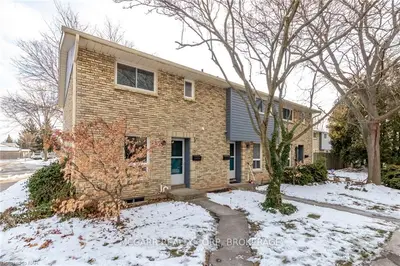 18 Barry Street 13, St. Catharines, ON L2R 7J6
