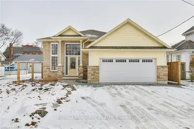 683 ELM Street, Port Colborne, ON L3K 4P9