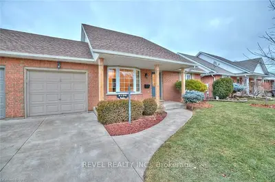 5129 Hawthorn Drive, Lincoln, ON L0R 1B8