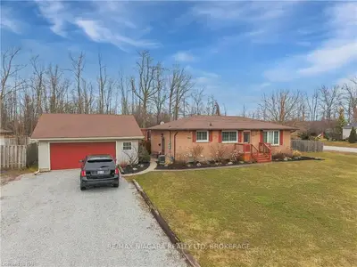 464 WALDEN Boulevard, Fort Erie, ON L2A 1R9