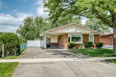 6785 WINSTON Street, Niagara Falls, ON L2G 5G4