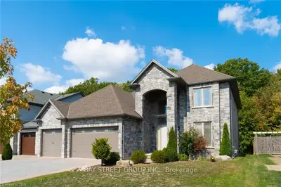 9139 TAPESTRY Court, Niagara Falls, ON L2H 0E1