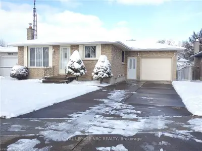 5579 LEVINE Street, Niagara Falls, ON L2J 3M6