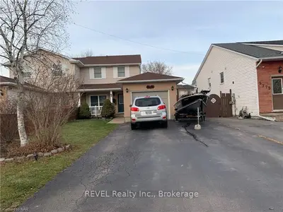 5785 HEMLOCK Street, Niagara Falls, ON L2G 7V1