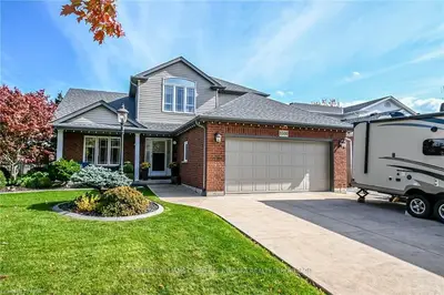 8500 Greenfield Crescent, Niagara Falls, On L2h 3j8