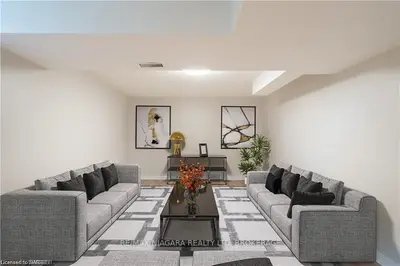7121 Dorchester (lower Unit) Road, Niagara Falls, On L2g 5v7