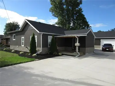 26 Sharpe Avenue, Welland, On L3c 3r4