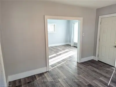 181 Welland Street 1, Port Colborne, On L3k 1v4