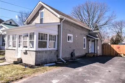 418 ROSS AVE Avenue, Haldimand County, ON N1A 2S3