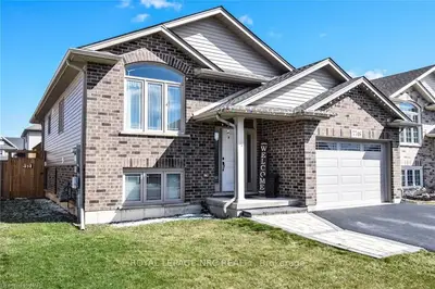 7746 Pender Street, Niagara Falls, On L2g 0h3