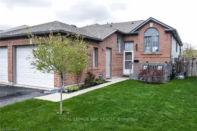 30 Jefferson Court W, Welland, On L3c 7g5