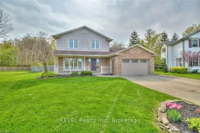 19 Aspen Court, Welland, On L3c 6t9
