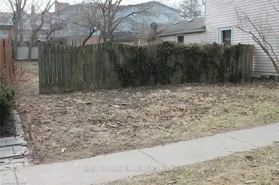 77 Dalhousie Avenue, St. Catharines, On L2n 4x1
