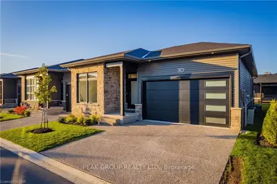 8974 WILLOUGHBY Drive 30, Niagara Falls, ON L2G 0Y8