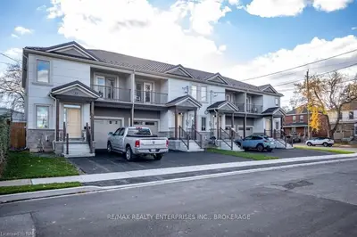 51 York Street, Welland, On L3b 4a8