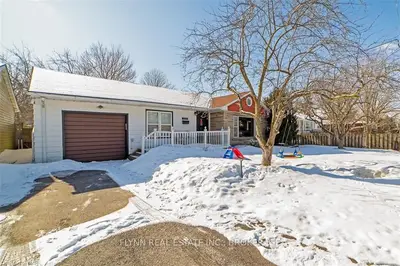 4938 Maple Ave Avenue, Lincoln, On L3j 0n8