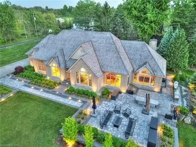 3269 Niagara River Parkway, Fort Erie, On L2a 5m4