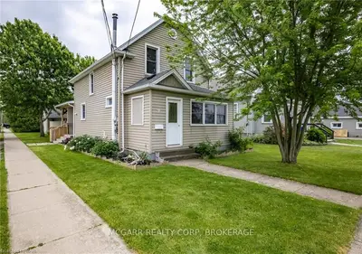 9 Mcrae Avenue, Port Colborne, On L3k 2a3