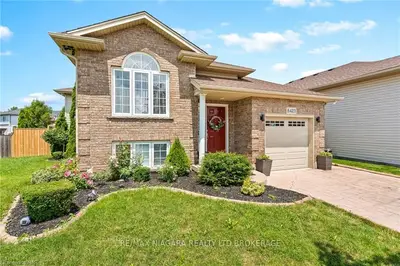 8423 Atack Court, Niagara Falls, On L2h 3m9