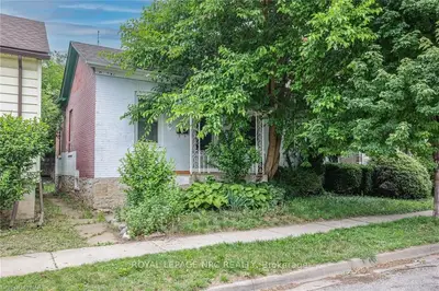 9 Woodland Avenue, St. Catharines, On L2r 5a1