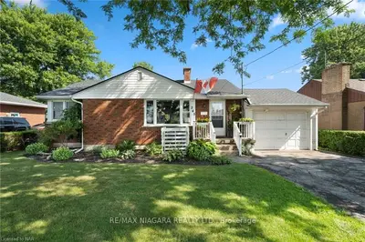 245 Bertie Street, Fort Erie, On L2a 1z5