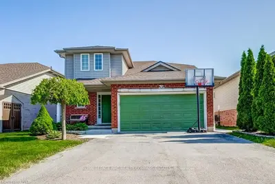 370 Autumn Crescent, Welland, On L3c 7k1