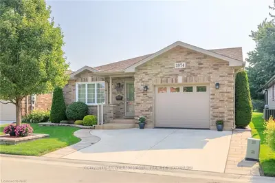 3974 DURBAN Lane, Lincoln, ON L0R 2C0