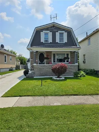 57 Park Street, Welland, On L3b 4m4