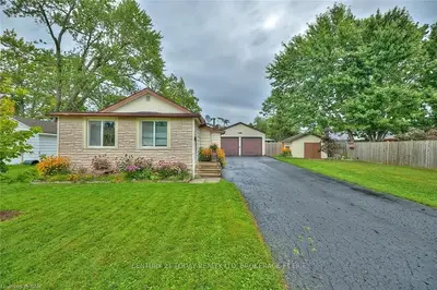 49 Malkin Avenue, Fort Erie, On L2a 5h9