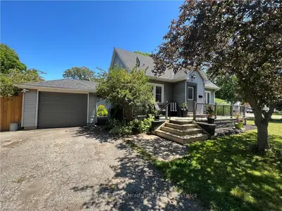 12 Woodbine Avenue, St. Catharines, On L2n 3n3