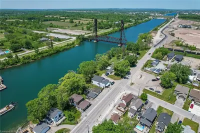 9 Kingsway Street, Welland, On L3b 3n5