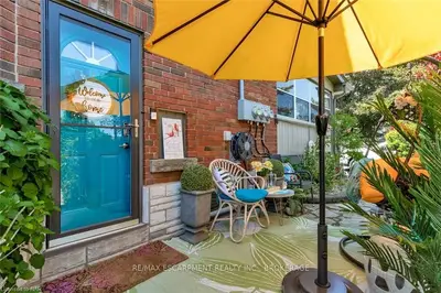 5559 Glenholme Avenue Lower, Niagara Falls, On L2g 4y1