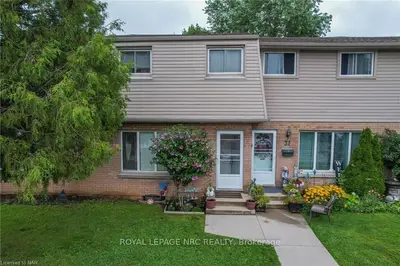 4215 Meadowvale Drive 36, Niagara Falls, On L2e 5w8