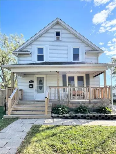 327 Phipps Street, Fort Erie, On L2a 2v7