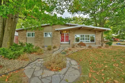 2 Martha Court, Welland, On L3c 4n2