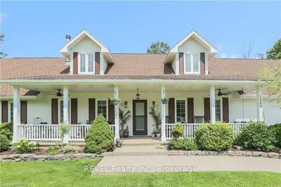 1560 Kingston Road, Fort Erie, On L2a 5m4