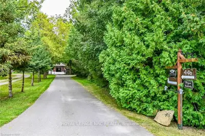 44-1/2 South Street S, Thorold, On L0s 1k0