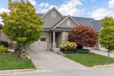 24 Hickory Avenue, Niagara-on-the-lake, On L0s 1j1
