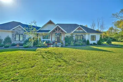 1587 Royal York Road, Fort Erie, On L2a 5m4