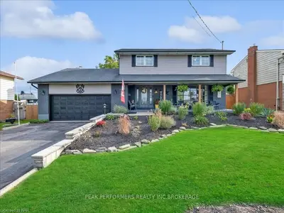 17 Lindbergh Drive, Fort Erie, On L2a 2z5