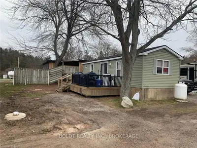 2211 King Street, Lincoln, On L2r 7p6