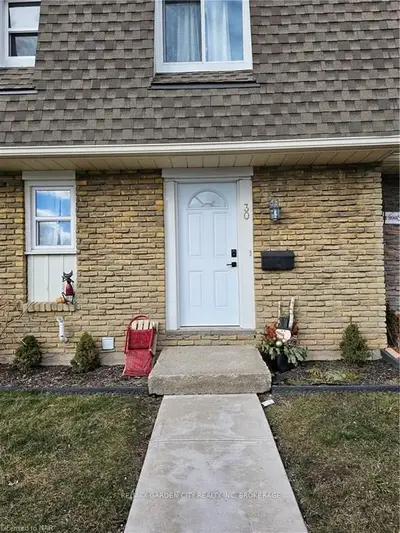 131 Rockwood Avenue 30, St. Catharines, On L2p 1e4