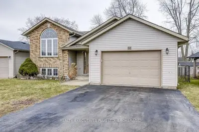 60 Rochelle Crescent, Fort Erie, On L0s 1n0