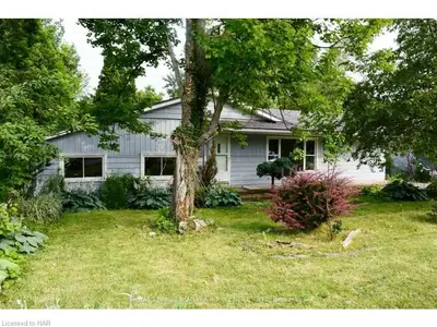 2866 Effingham Street, Pelham, On L2r 6p7